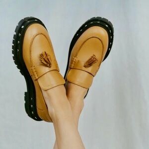 Free People Teagan Tassel Loafer in Caramel Cafe